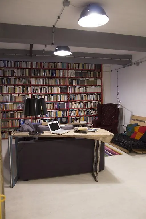Design Bunker Loft Hotel Budapest Homestay